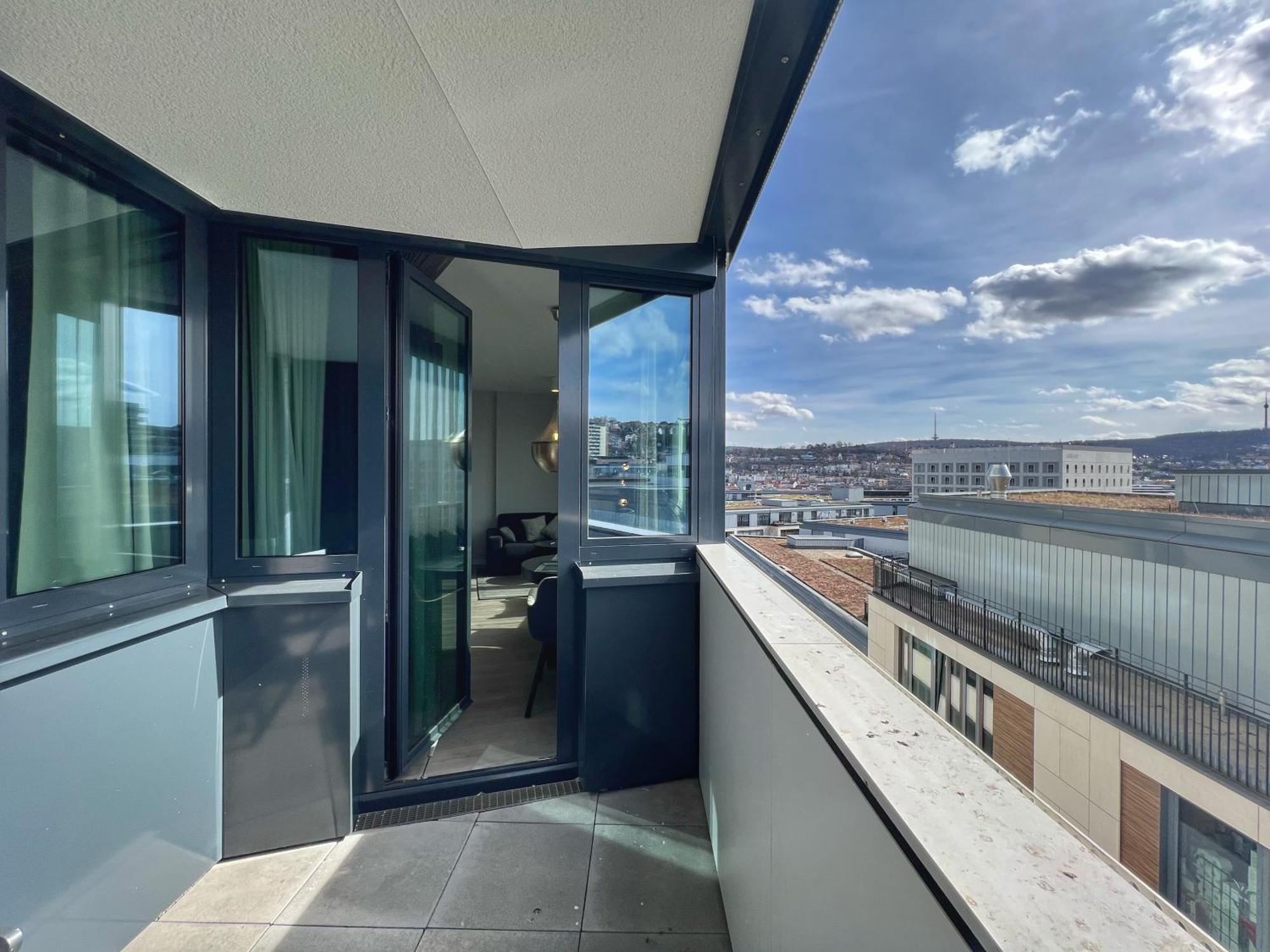 Suites Im Cloud Щутгарт Екстериор снимка